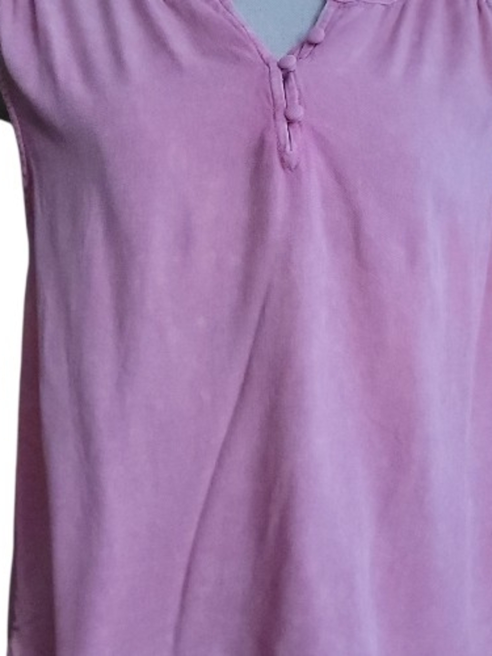 Fate Lavender-Pink Sleeveless V-Neck Tank